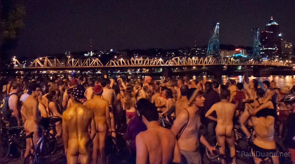 DSC_3753 naked dance party after the Portland World Naked Bike Ride 2012