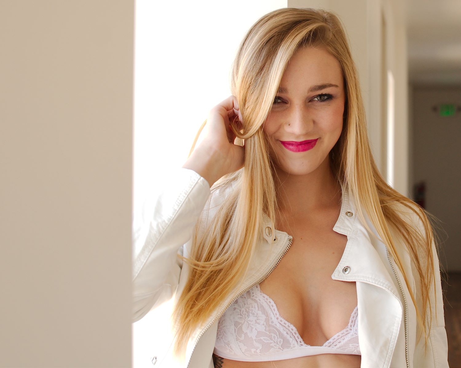 Kendra Sunderland, aka, "The Library Girl", joined me in the stud...